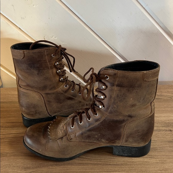 ARIAT Heritage Brown Leather Boots - Picture 5 of 15